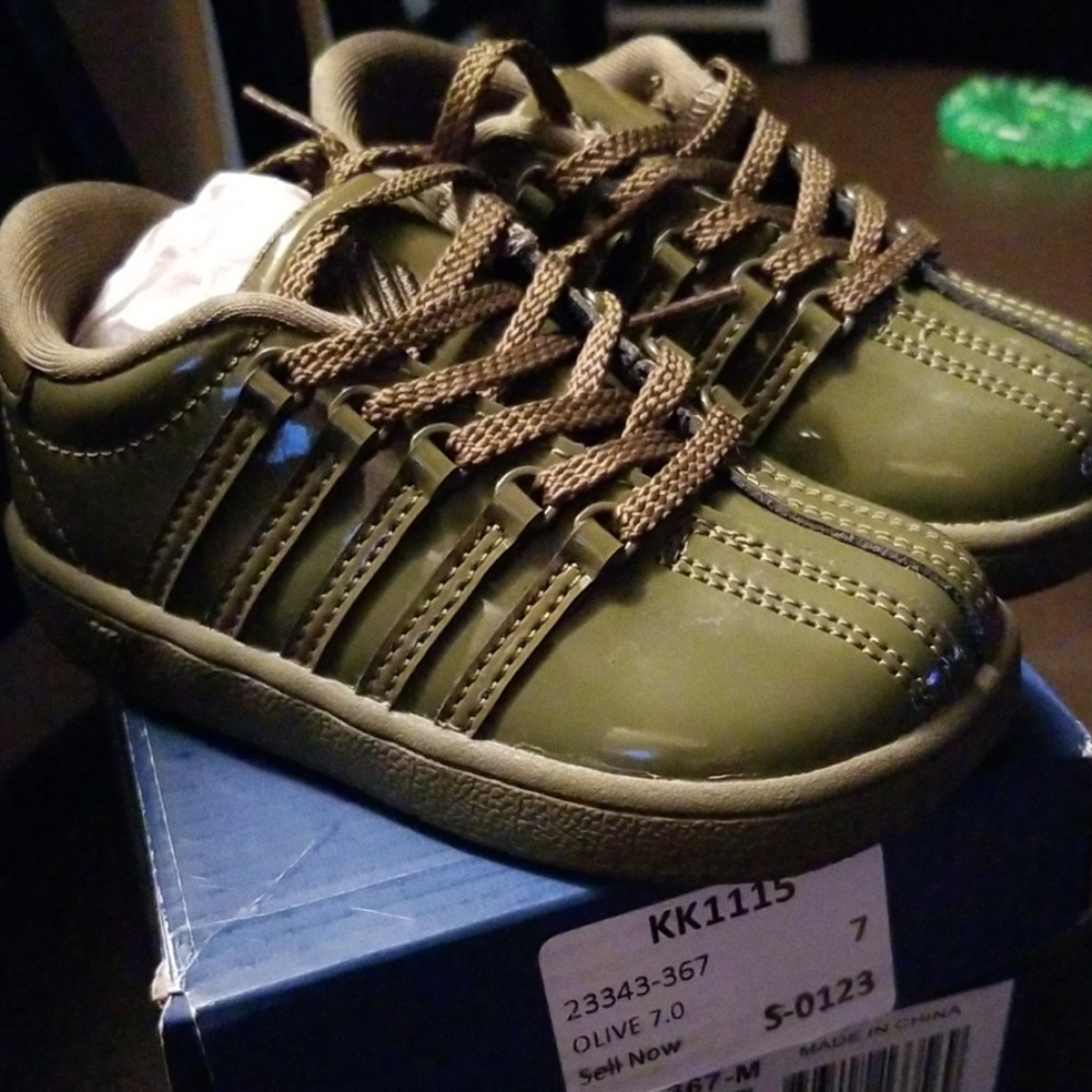 Toddler size 7 K-Swiss Camo